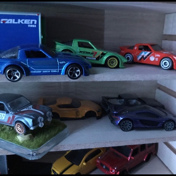 Hot wheels jdm cars - Picture 7 of 7